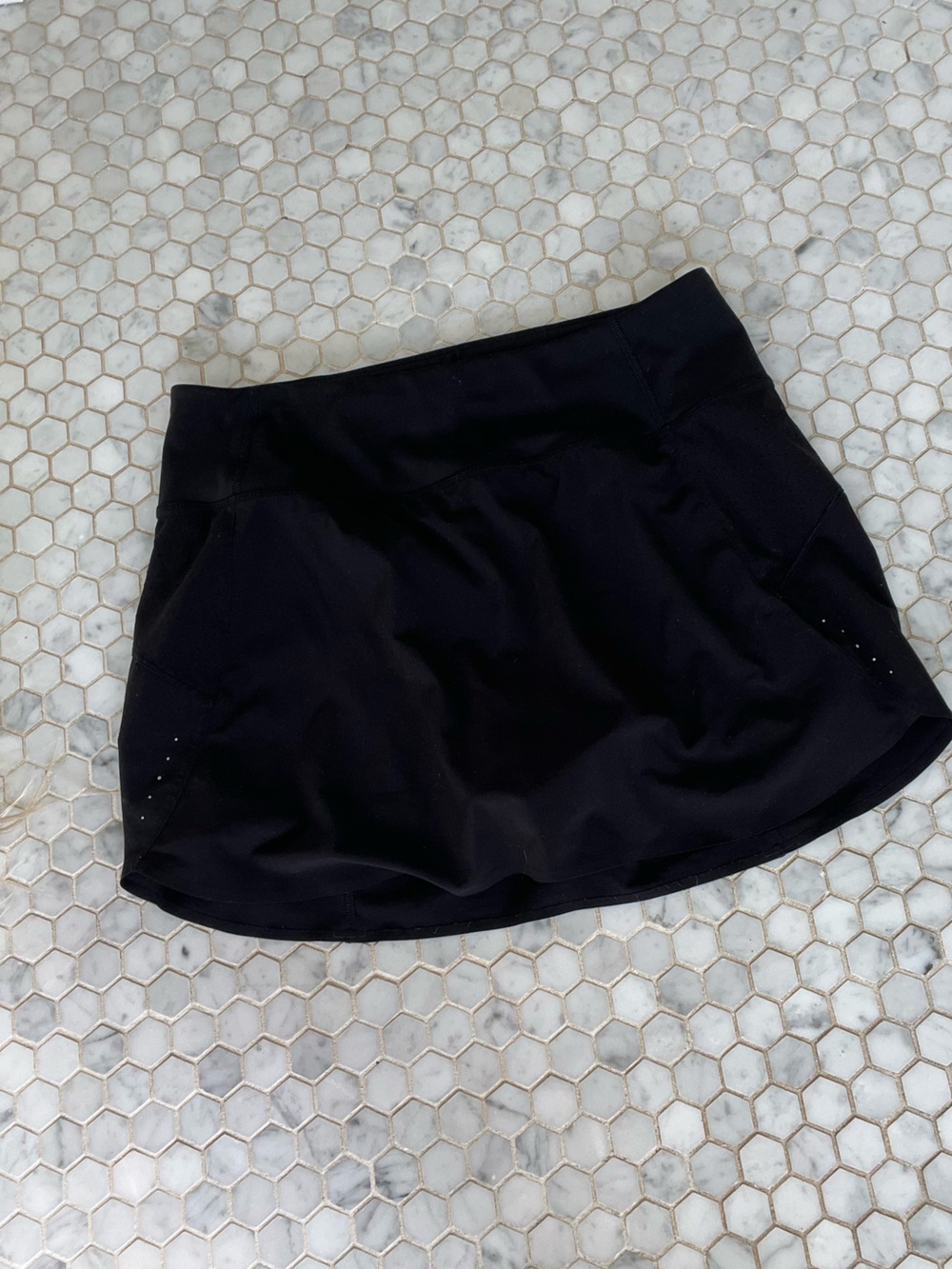 Athleta black tennis skirt